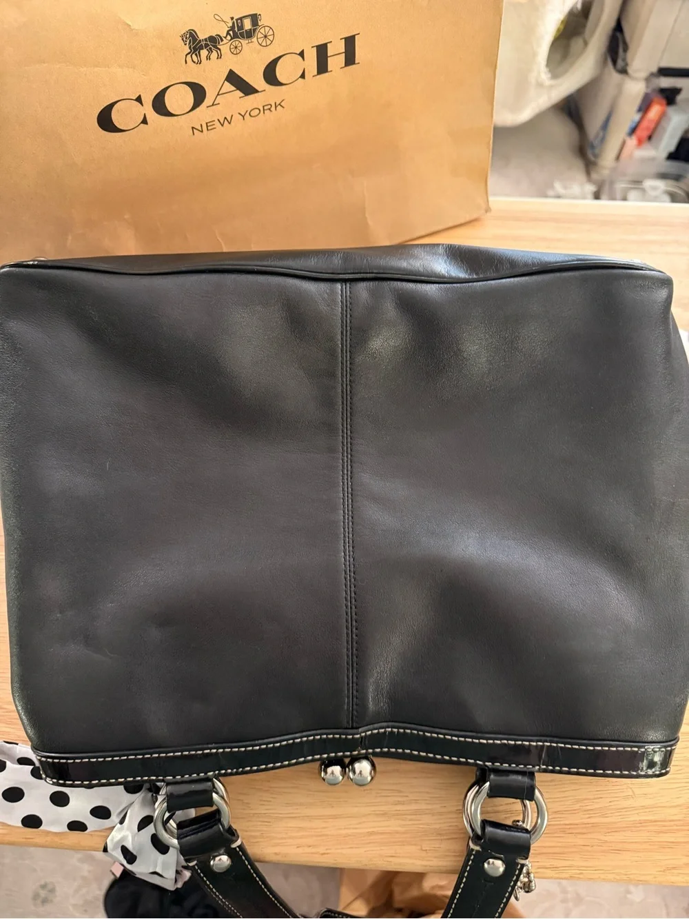 Black Coach Laura Carryall Kisslock